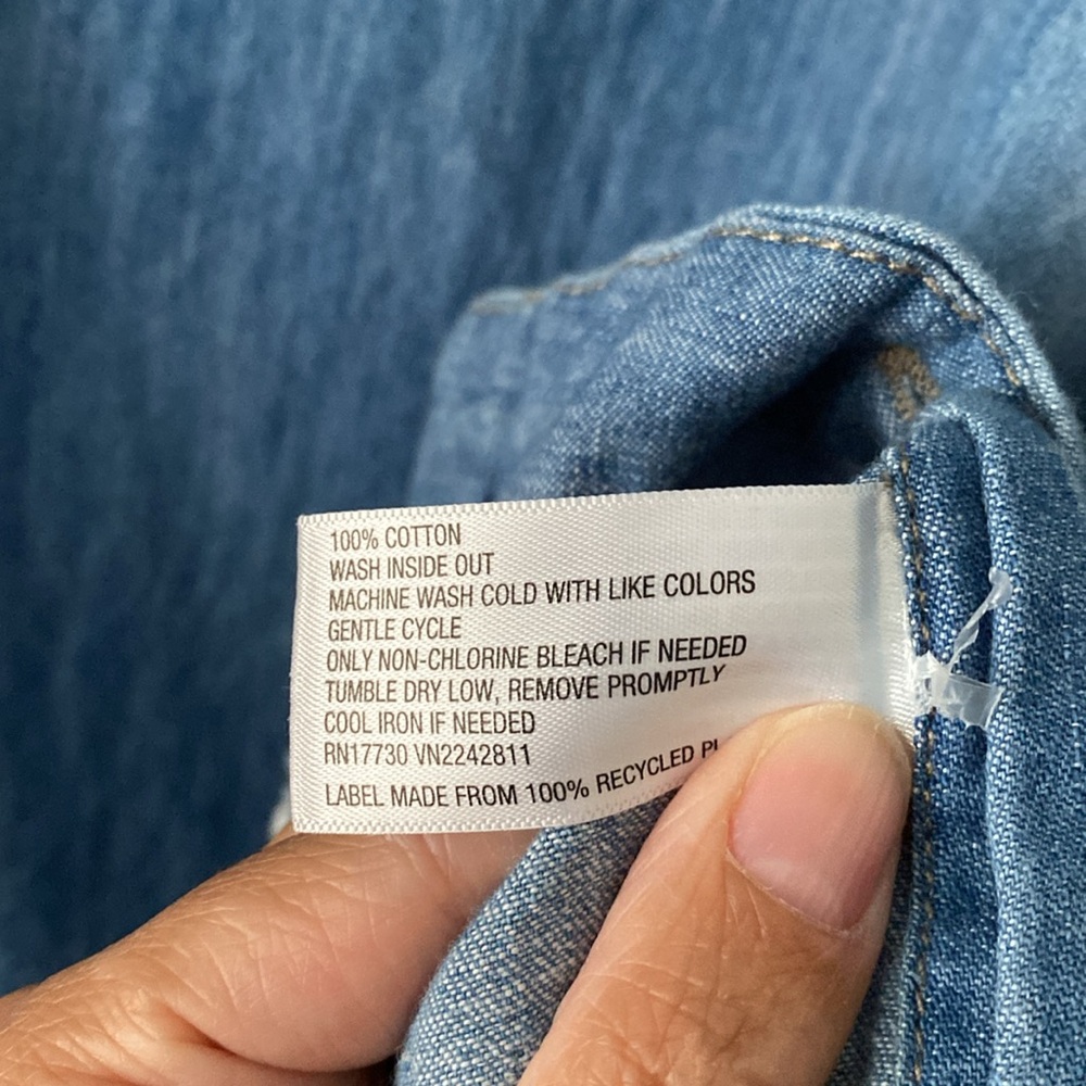 Universal Thread Blue Sleeveless Denim Button-Accent Shift Dress - Picture 5 of 7
